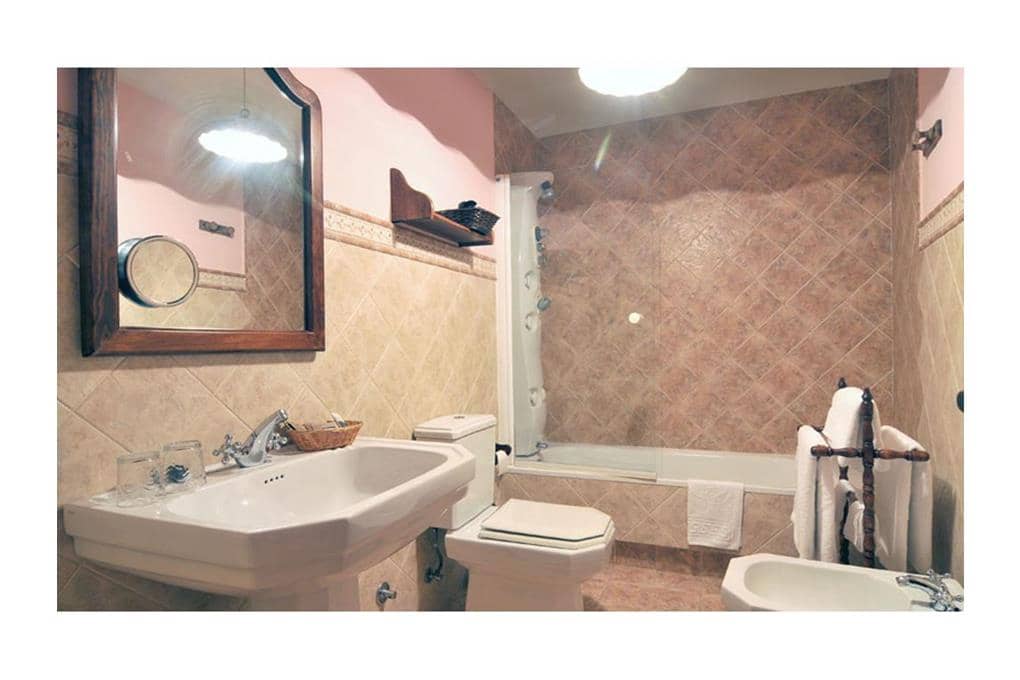 8 camera da letto Affittacamere/B & B in vendita in Ames con garage - 690.000 € (Rif: 9511117)