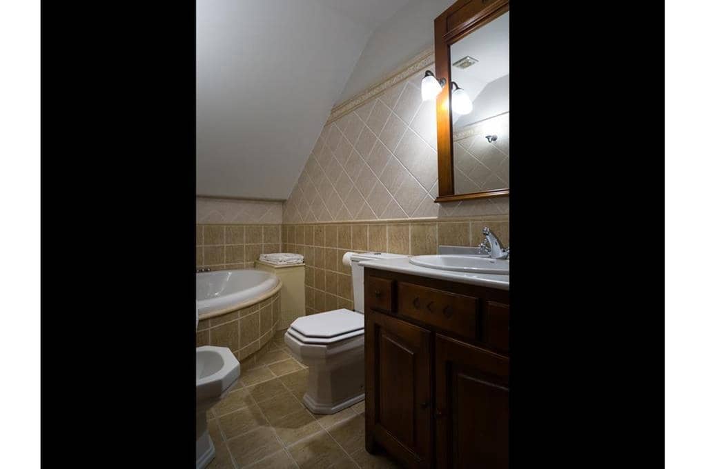 8 camera da letto Affittacamere/B & B in vendita in Ames con garage - 690.000 € (Rif: 9511117)