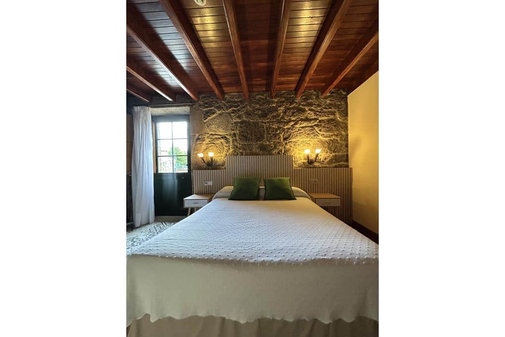 8 bedroom Guesthouse/B & B for sale in Ames with garage - € 690,000 (Ref: 9511117)