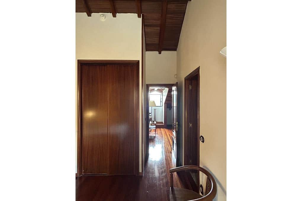 8 bedroom Guesthouse/B & B for sale in Ames with garage - € 690,000 (Ref: 9511117)