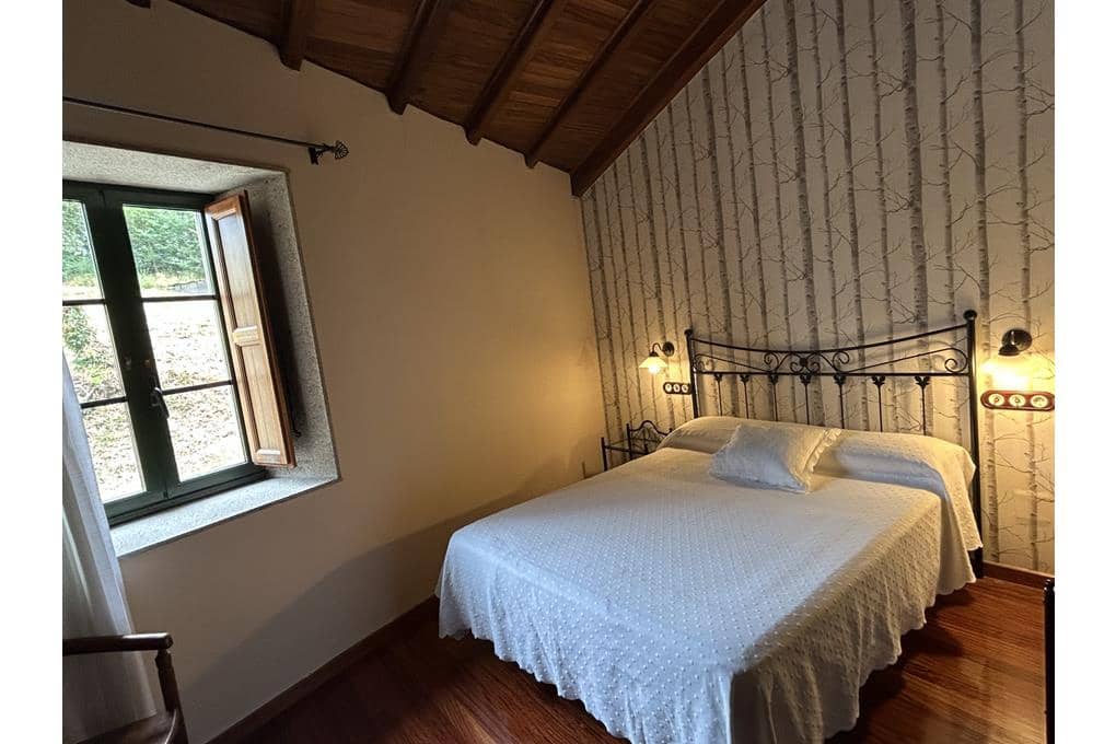 8 bedroom Guesthouse/B & B for sale in Ames with garage - € 690,000 (Ref: 9511117)