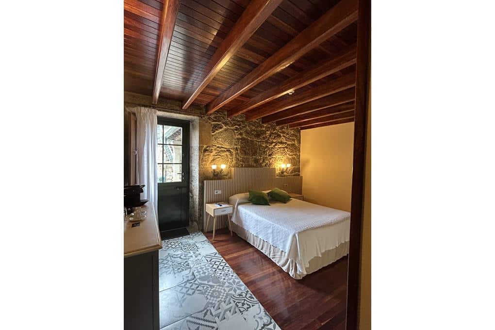 8 bedroom Guesthouse/B & B for sale in Ames with garage - € 690,000 (Ref: 9511117)