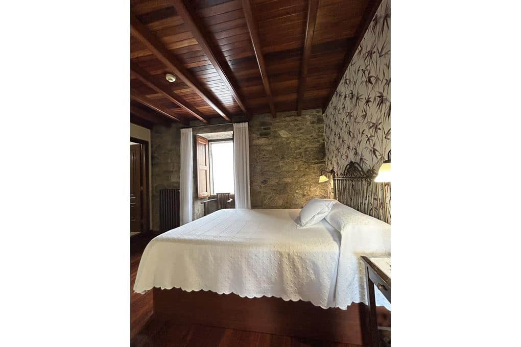 8 bedroom Guesthouse/B & B for sale in Ames with garage - € 690,000 (Ref: 9511117)