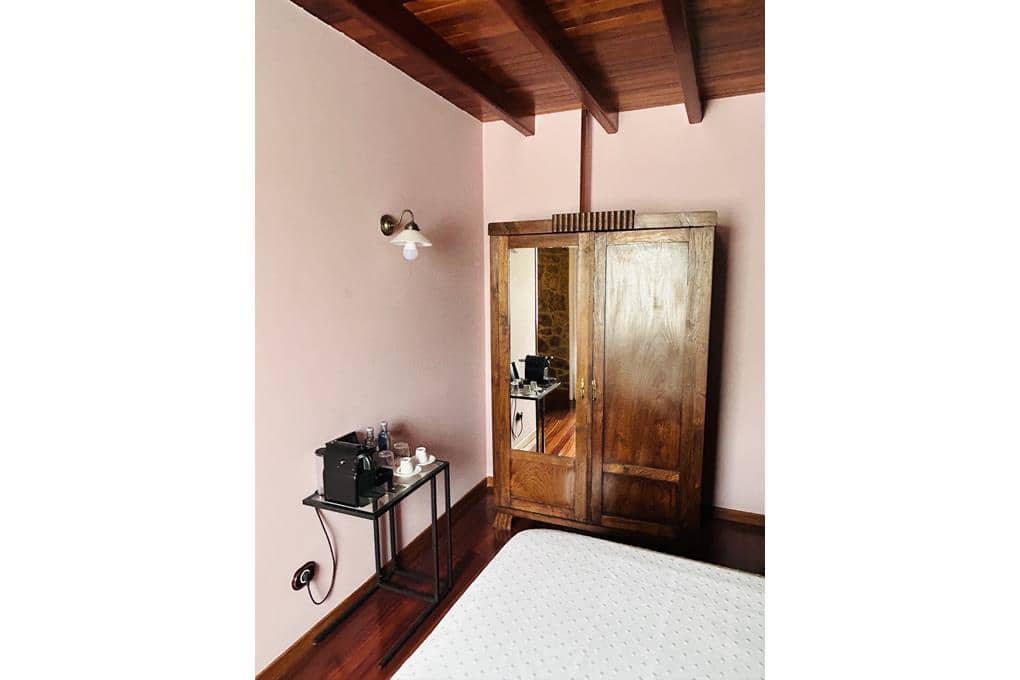 8 bedroom Guesthouse/B & B for sale in Ames with garage - € 690,000 (Ref: 9511117)