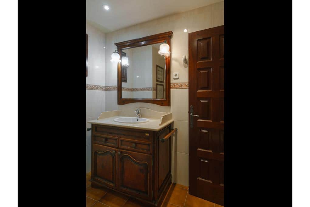 Casa de 5 habitaciones en Padrón en venta con piscina garaje - 1.300.000 € (Ref: 9550042)