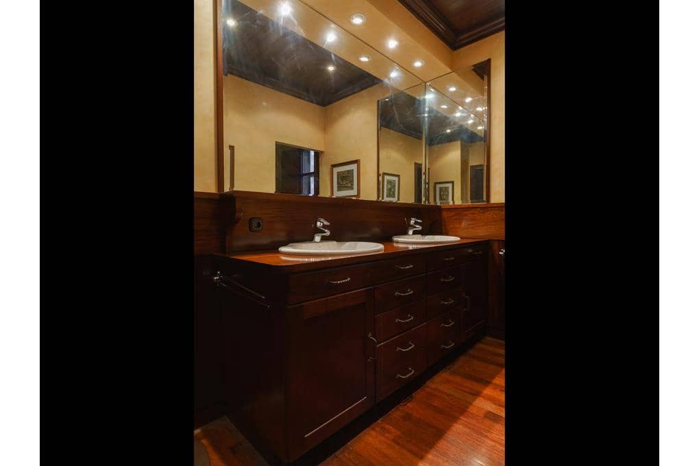 Casa de 5 habitaciones en Padrón en venta con piscina garaje - 1.300.000 € (Ref: 9550042)