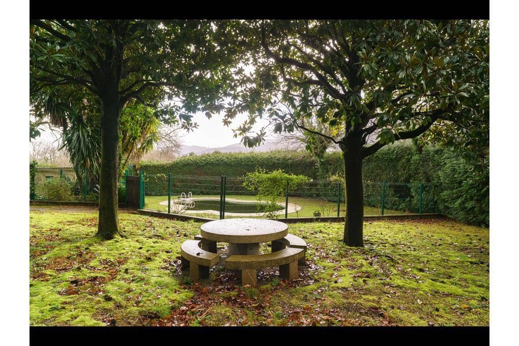 Casa de 5 habitaciones en Padrón en venta con piscina garaje - 1.300.000 € (Ref: 9550042)