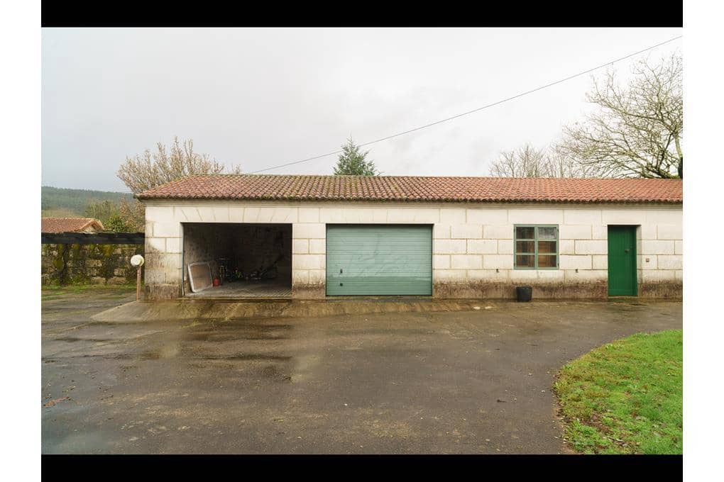 Casa de 5 habitaciones en Padrón en venta con piscina garaje - 1.300.000 € (Ref: 9550042)