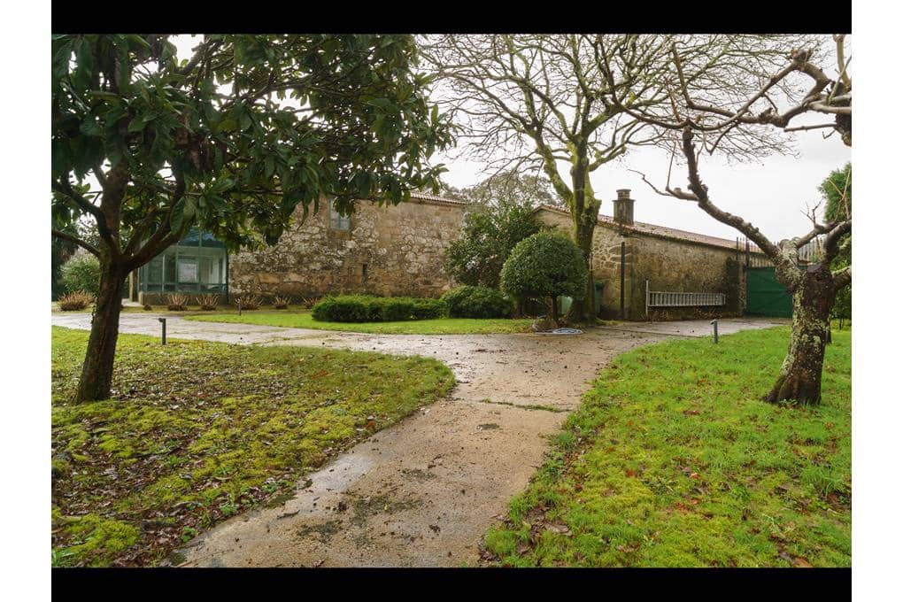 Casa de 5 habitaciones en Padrón en venta con piscina garaje - 1.300.000 € (Ref: 9550042)