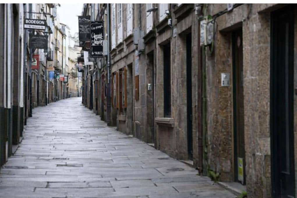 Hus til salgs i Santiago de Compostela - € 1 200 000 (Ref: 9565681)