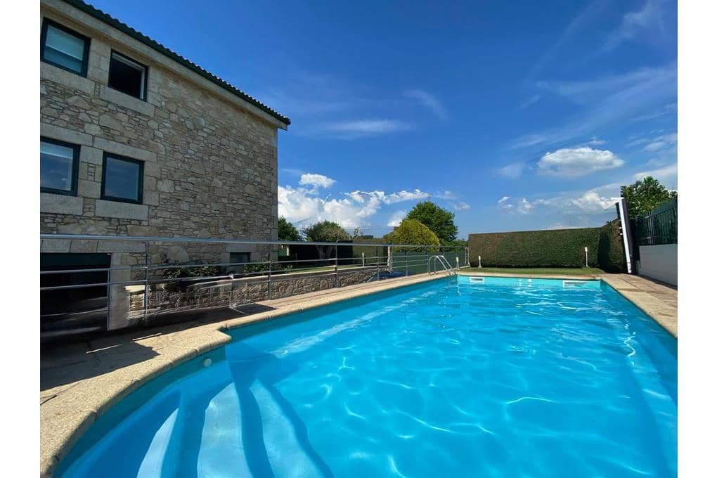 4 soverom Villa til salgs i Santiago de Compostela med svømmebasseng garasje - € 850 000 (Ref: 9569498)