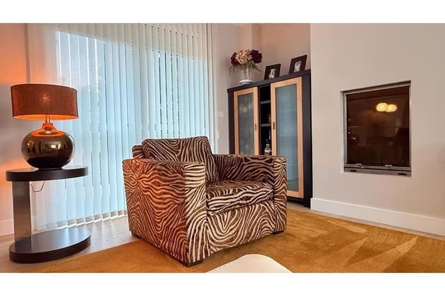 4 soverom Villa til salgs i Santiago de Compostela med svømmebasseng garasje - € 850 000 (Ref: 9569498)