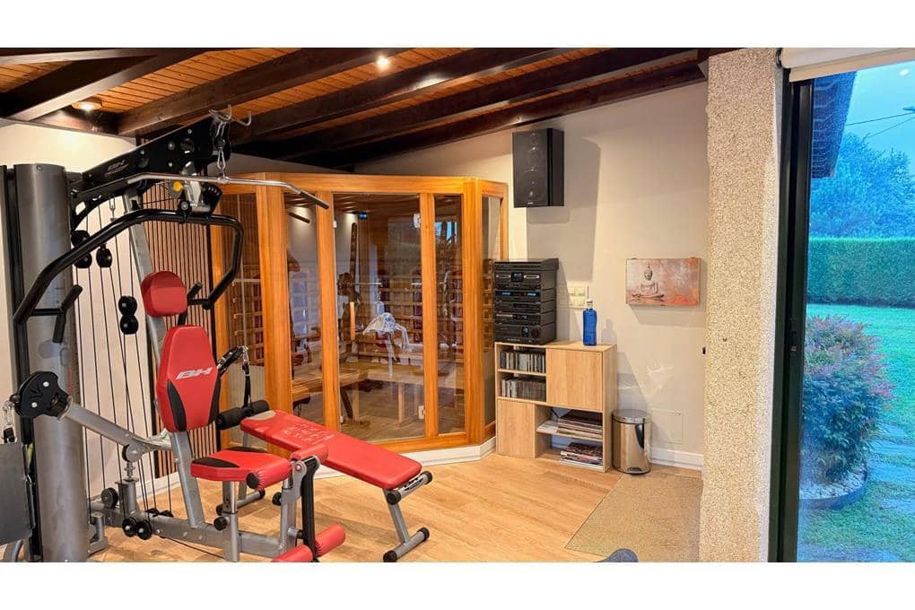 4 soverom Villa til salgs i Santiago de Compostela med svømmebasseng garasje - € 850 000 (Ref: 9569498)