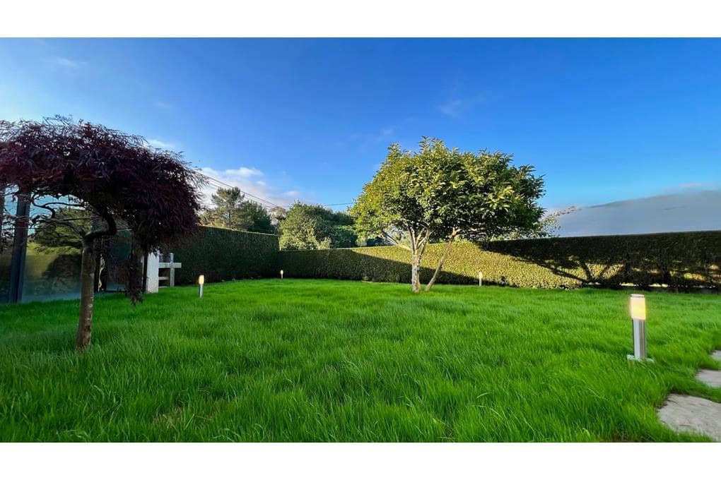 4 soverom Villa til salgs i Santiago de Compostela med svømmebasseng garasje - € 850 000 (Ref: 9569498)