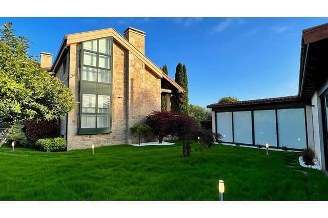 4 soverom Villa til salgs i Santiago de Compostela med svømmebasseng garasje - € 850 000 (Ref: 9569498)