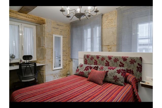 7 makuuhuone Omakotitalo myytävänä paikassa Santiago de Compostela - 1 450 000 € (Ref: 9590349)