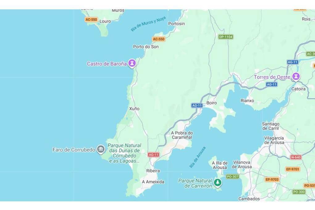 2 bedroom Wooden Home for sale in Porto do Son with pool garage - € 240,000 (Ref: 9688644)