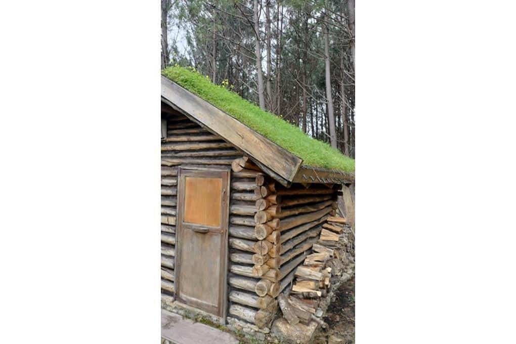 2 bedroom Wooden Home for sale in Porto do Son with pool garage - € 240,000 (Ref: 9688644)