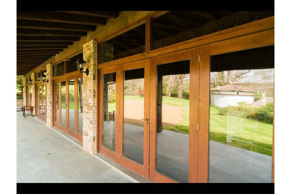 14 quarto Casa em Banda para venda em Touro com garagem - 2 900 000 € (Ref: 9714046)