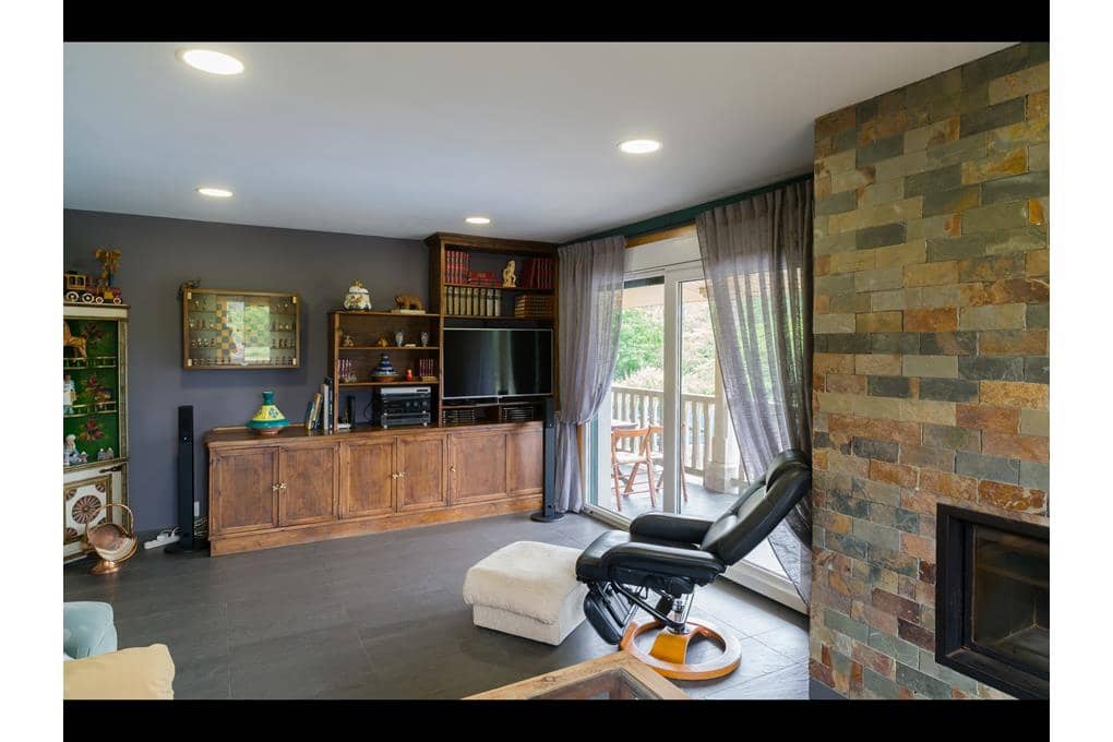 6 chambre Maison de Ville à vendre à Ames avec piscine garage - 595 000 € (Ref: 9821268)