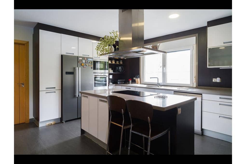 6 chambre Maison de Ville à vendre à Ames avec piscine garage - 595 000 € (Ref: 9821268)