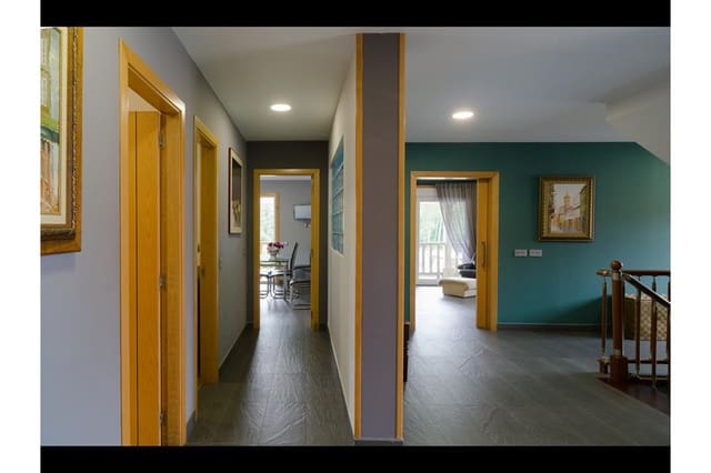 6 chambre Maison de Ville à vendre à Ames avec piscine garage - 595 000 € (Ref: 9821268)