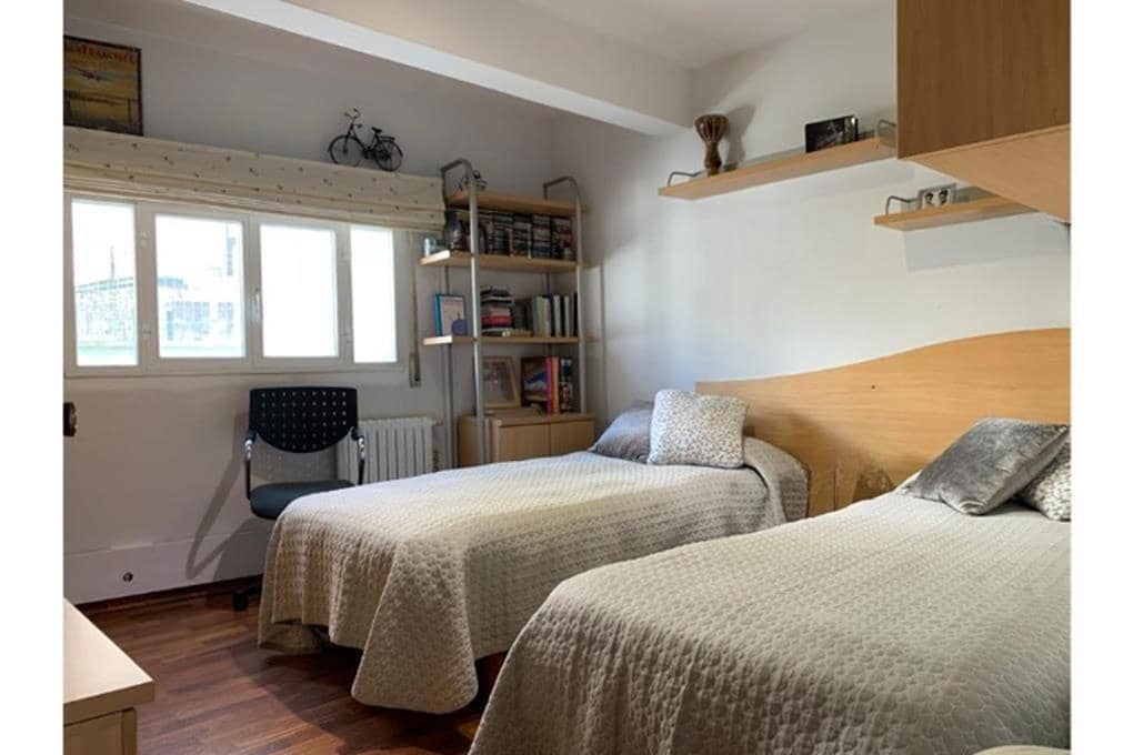 5 soveværelse Byhus til salg i Santiago de Compostela med garage - € 555.000 (Ref: 9850445)