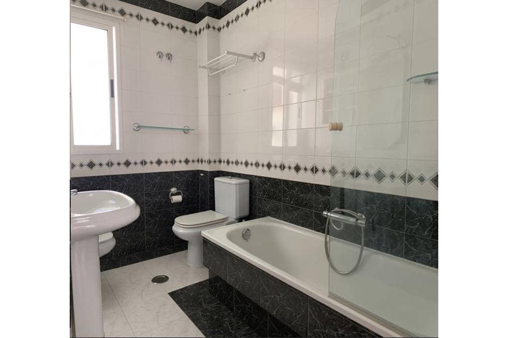 5 soveværelse Byhus til salg i Santiago de Compostela med garage - € 555.000 (Ref: 9850445)