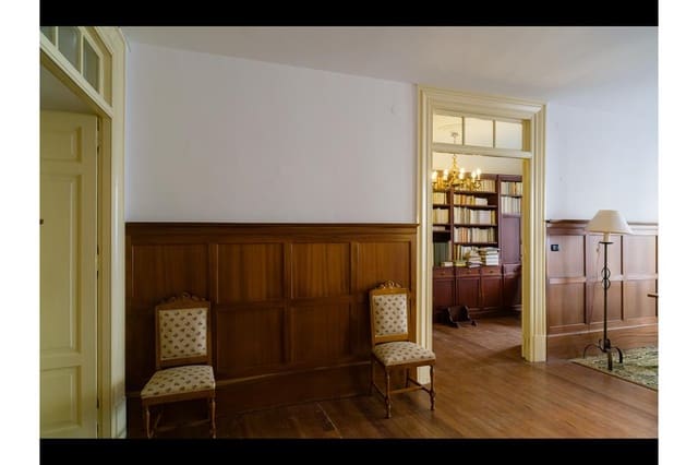 18 soveværelse Byhus til salg i Santiago de Compostela - € 1.150.000 (Ref: 9874332)