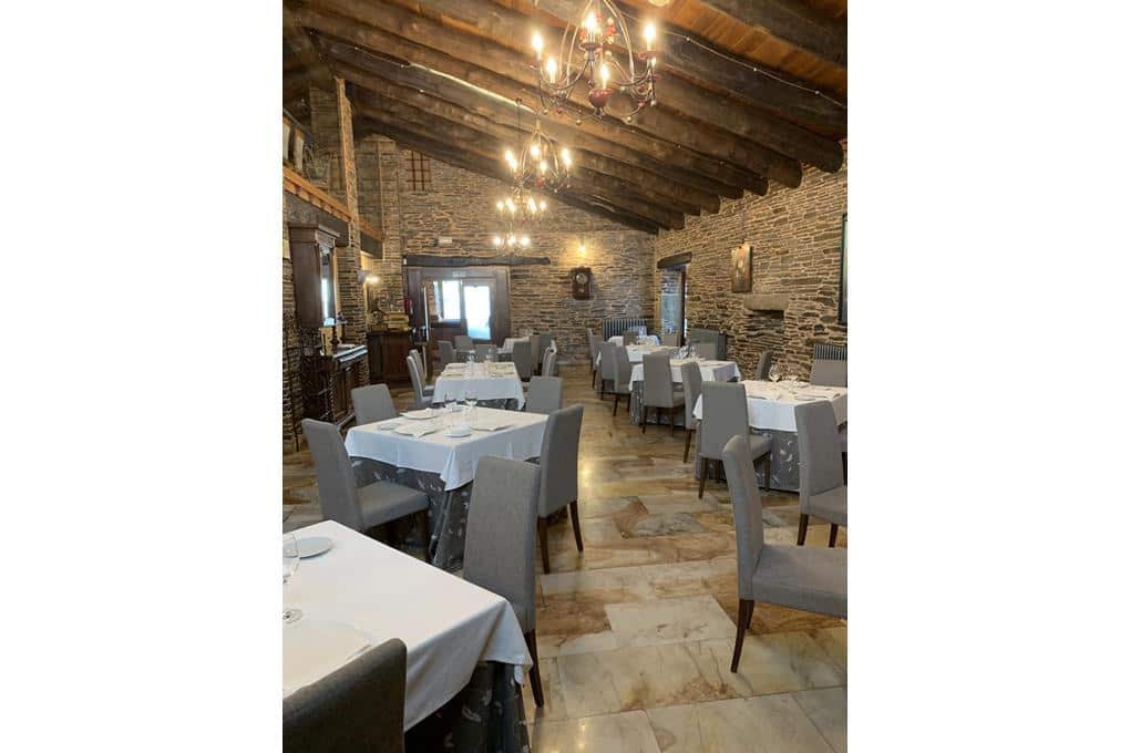10 slaapkamer Hotel te koop in Lugo stad met garage - € 850.000 (Ref: 9877517)