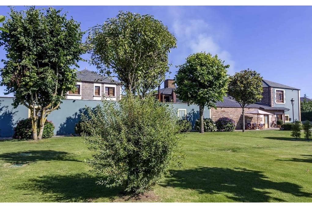 10 slaapkamer Hotel te koop in Lugo stad met garage - € 850.000 (Ref: 9877517)