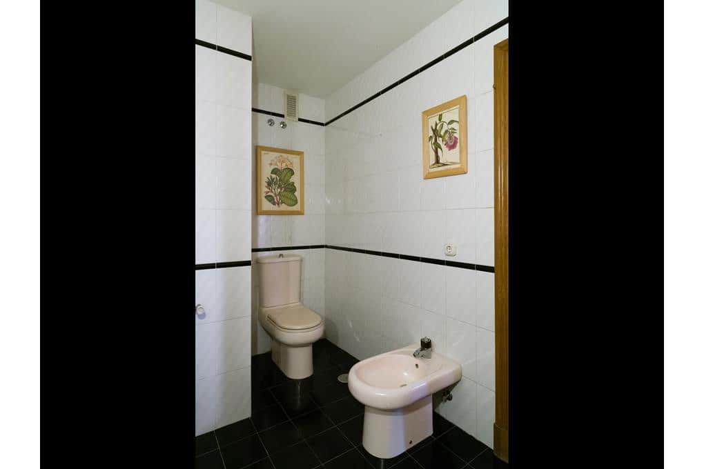 4 bedroom Flat for sale in Santiago de Compostela - € 1,350,000 (Ref: 9918665)