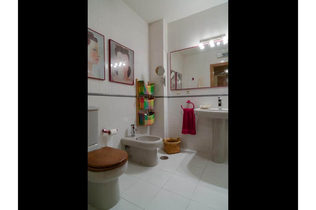 4 bedroom Flat for sale in Santiago de Compostela - € 1,350,000 (Ref: 9918665)