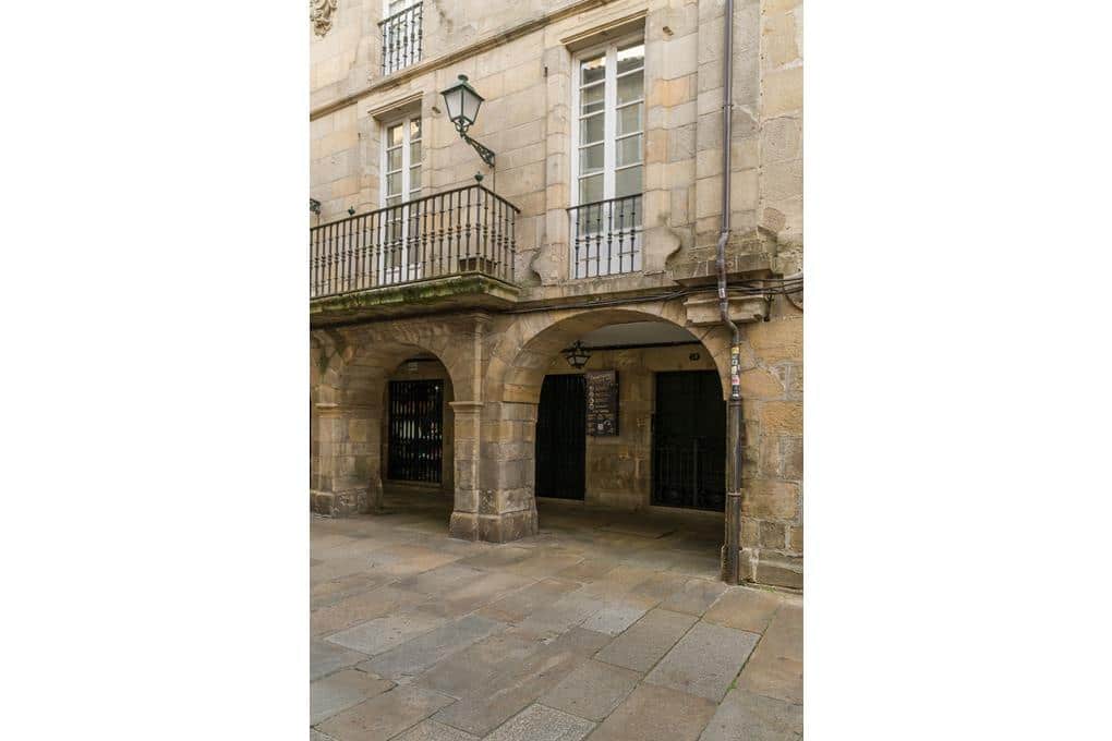 4 bedroom Flat for sale in Santiago de Compostela - € 1,350,000 (Ref: 9918665)