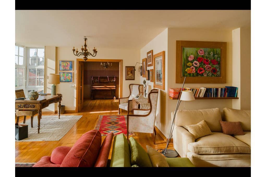 4 bedroom Flat for sale in Santiago de Compostela - € 1,350,000 (Ref: 9918665)