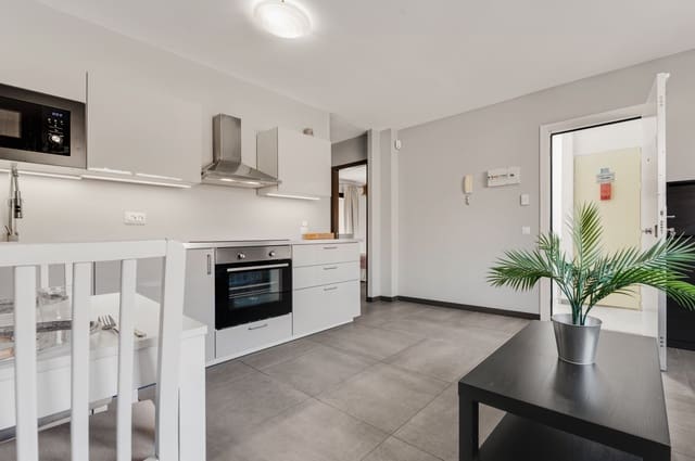 2 makuuhuone Huoneisto myytävänä paikassa Fuengirola - 295 000 € (Ref: 10014956)