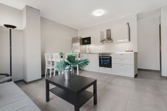 2 makuuhuone Huoneisto myytävänä paikassa Fuengirola - 295 000 € (Ref: 10014956)
