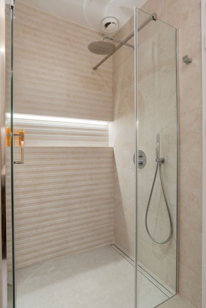 5 bedroom Apartment for sale in Nueva Andalucia with pool garage - € 1,795,000 (Ref: 10033131)