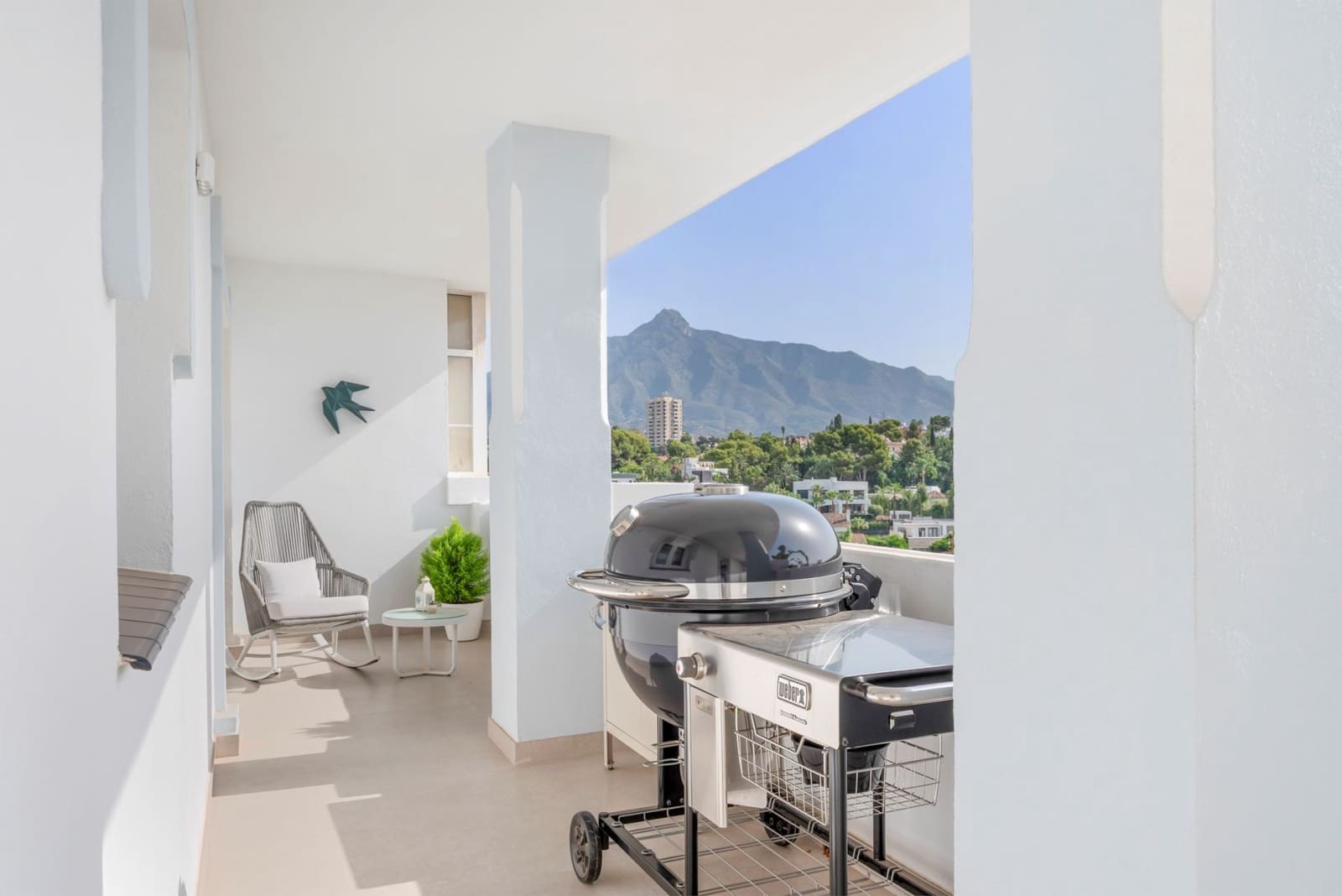 5 bedroom Apartment for sale in Nueva Andalucia with pool garage - € 1,795,000 (Ref: 10033131)