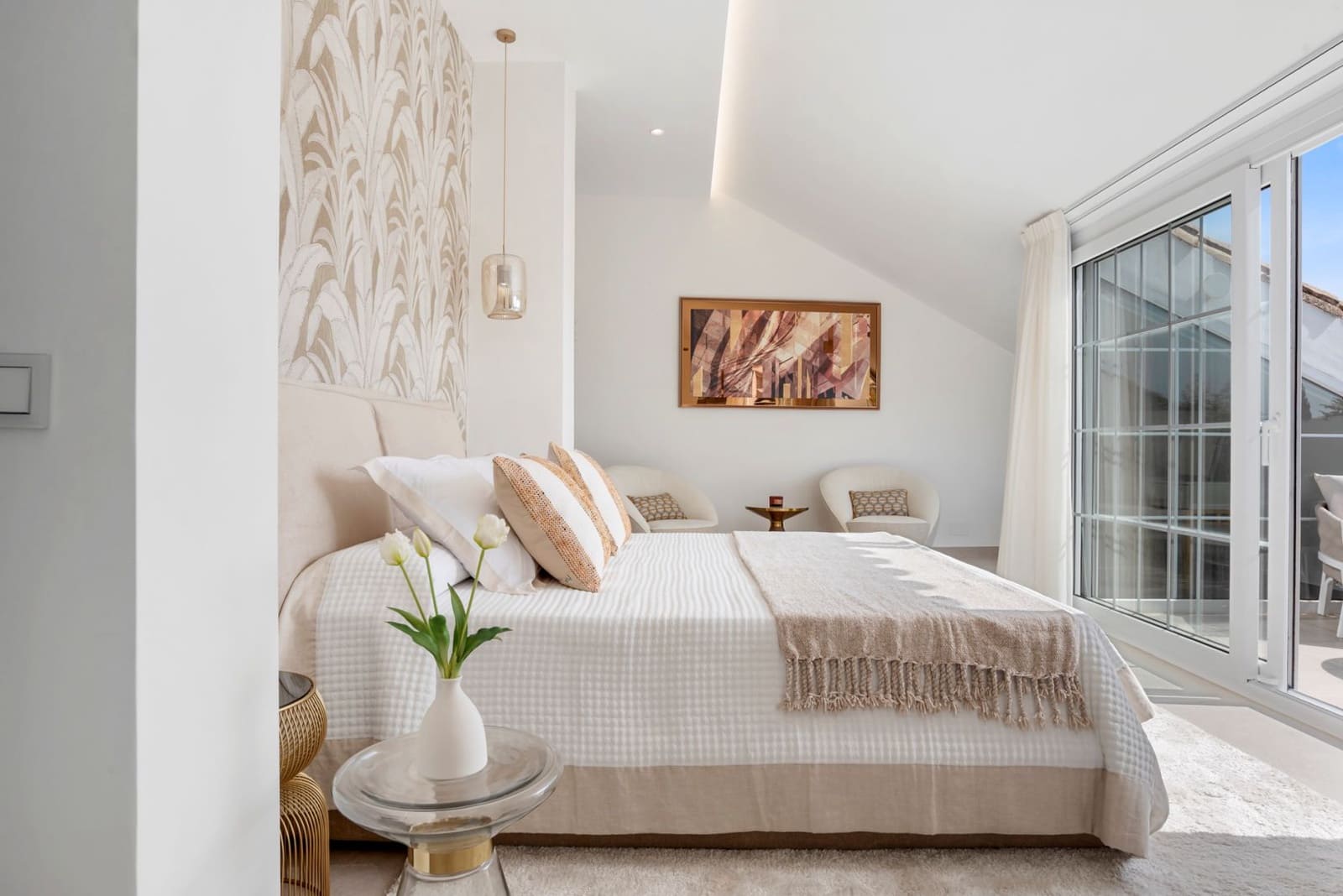 5 bedroom Apartment for sale in Nueva Andalucia with pool garage - € 1,795,000 (Ref: 10033131)