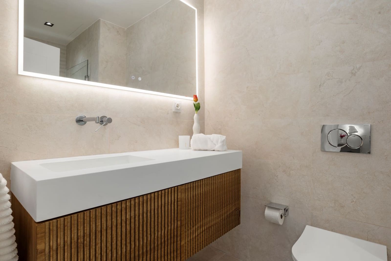 5 bedroom Apartment for sale in Nueva Andalucia with pool garage - € 1,795,000 (Ref: 10033131)