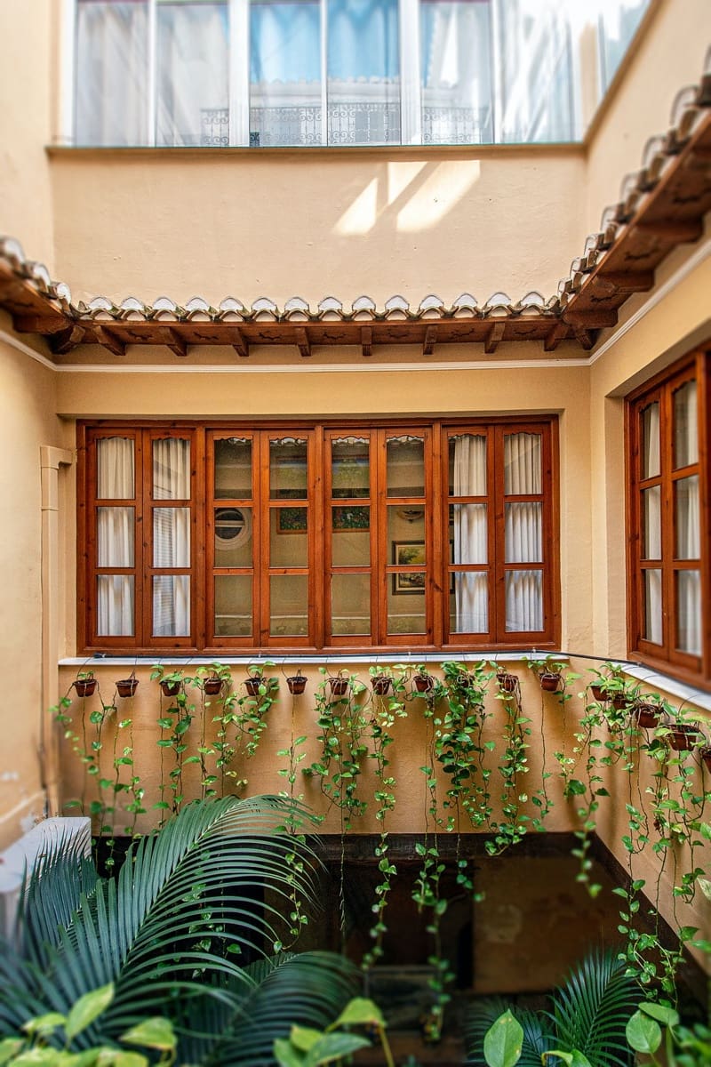 9 soverom Kommersiell til salgs i Almunecar - € 1 000 000 (Ref: 8091385)