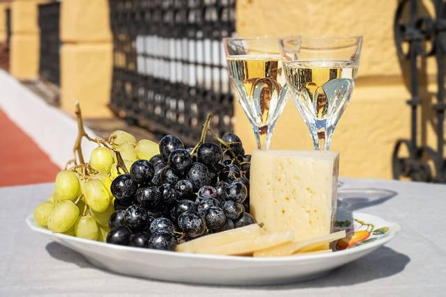 9 soverom Kommersiell til salgs i Almuñécar - € 1 000 000 (Ref: 8091385)