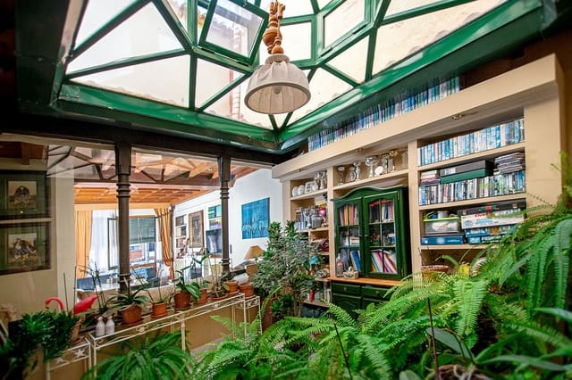 9 soverom Kommersiell til salgs i Almuñécar - € 1 000 000 (Ref: 8091385)