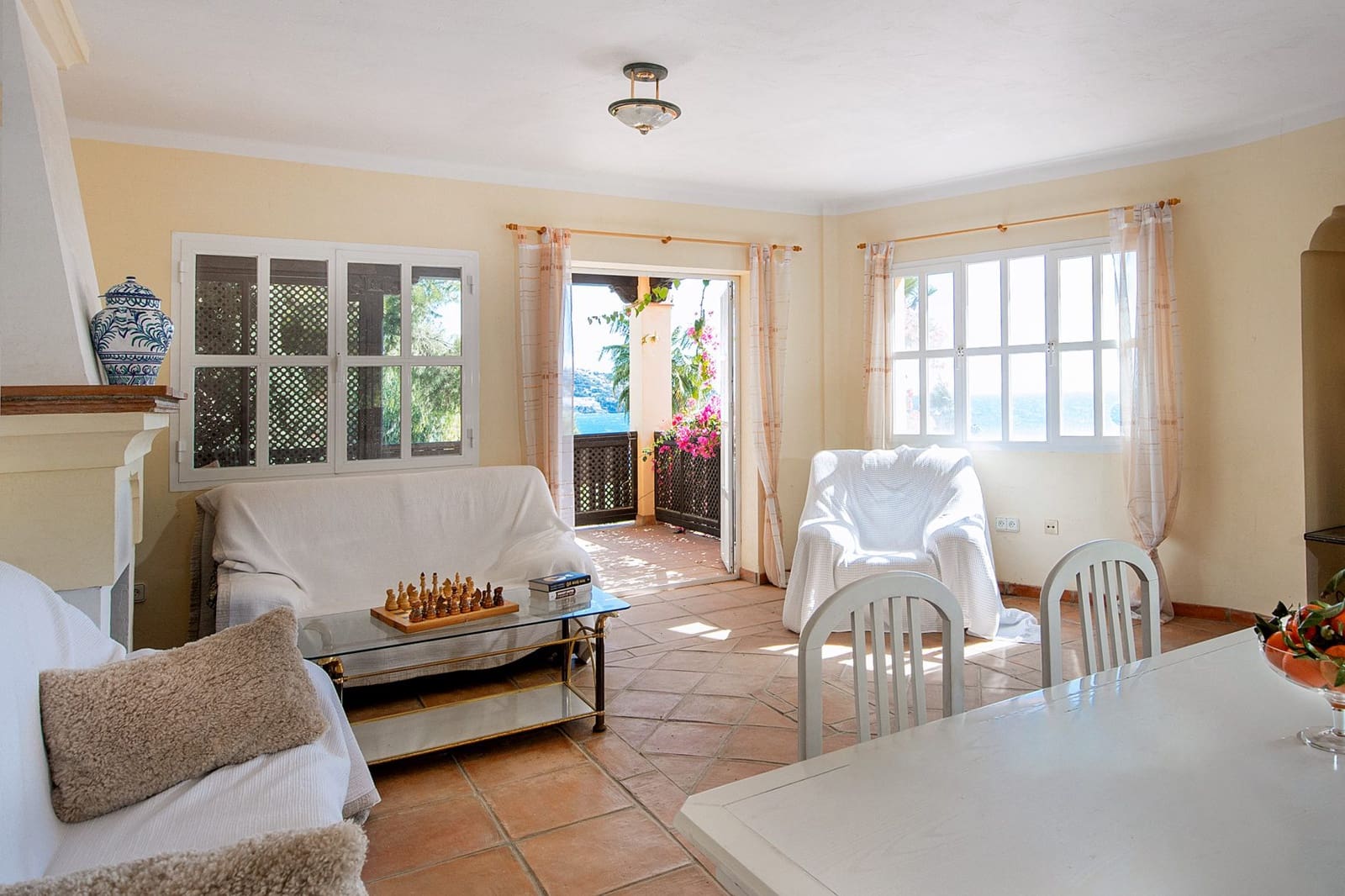 3 soveværelse Byhus til salg i La Herradura med swimmingpool garage - € 620.000 (Ref: 8091386)