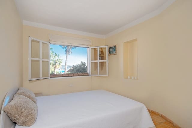 3 bedroom Townhouse for sale in La Herradura, Almuñécar with pool garage - € 620,000 (Ref: 8091386)