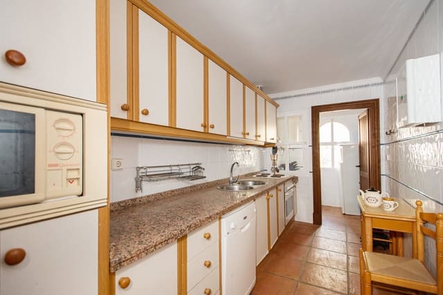 Casa de 3 habitaciones en La Herradura, Almuñécar en venta con piscina garaje - 620.000 € (Ref: 8091386)