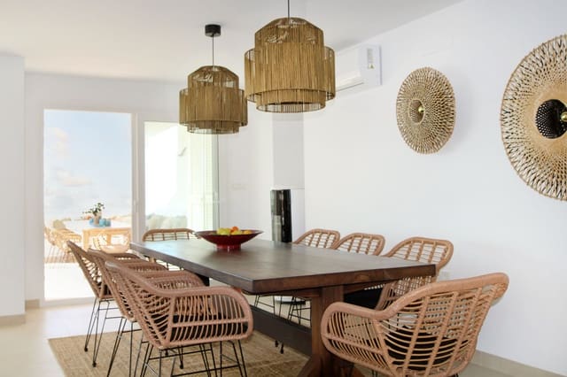 6 bedroom Villa for sale in La Herradura, Almuñécar with pool garage - € 1,095,000 (Ref: 8778853)