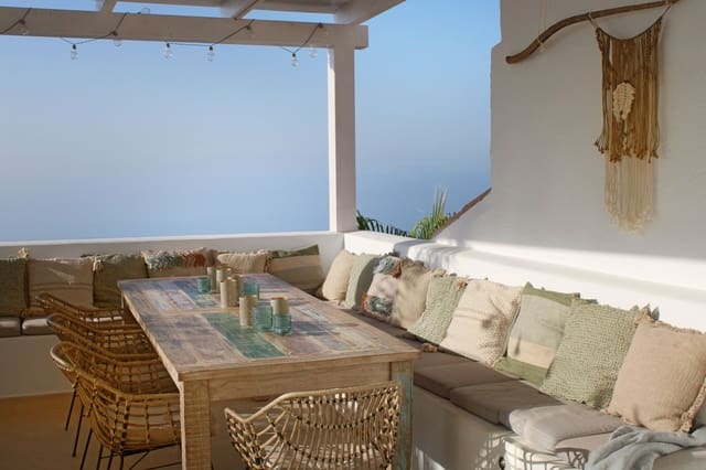 6 bedroom Villa for sale in La Herradura, Almuñécar with pool garage - € 1,095,000 (Ref: 8778853)