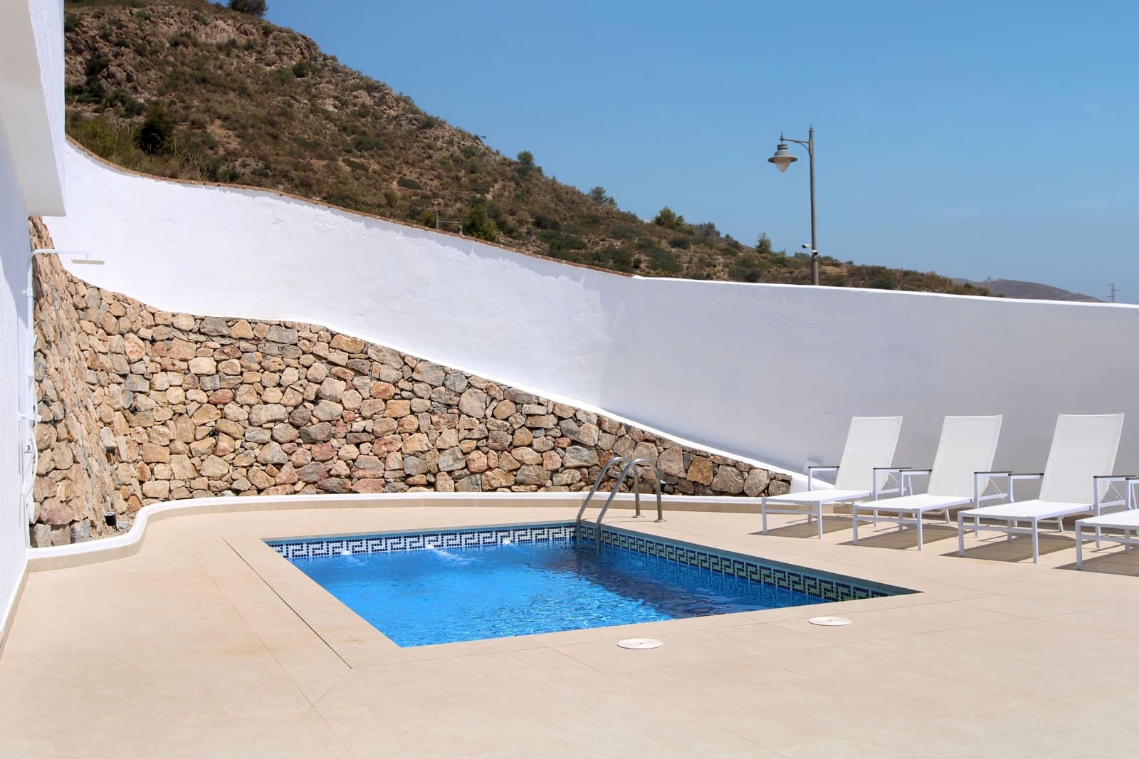 6 soveværelse Villa til salg i La Herradura med swimmingpool garage - € 1.095.000 (Ref: 8778853)